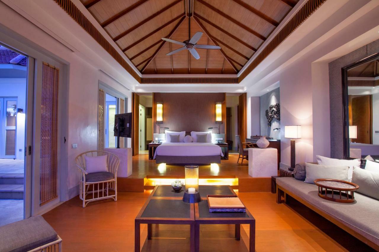 Amatara Welleisure Resort Panwa-stranden Eksteriør billede A suite at the resort
